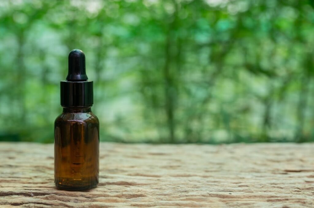 Hemp Oil Vs CBD Oil Differences Image
