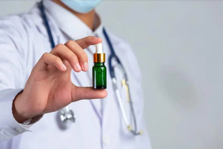 Vedľajšie účinky CBD oleja je spravidla možné eliminovať správnym dávkovaním.